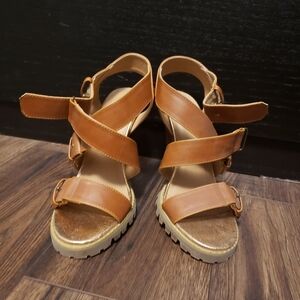 Women's Tan Strappy Sandals